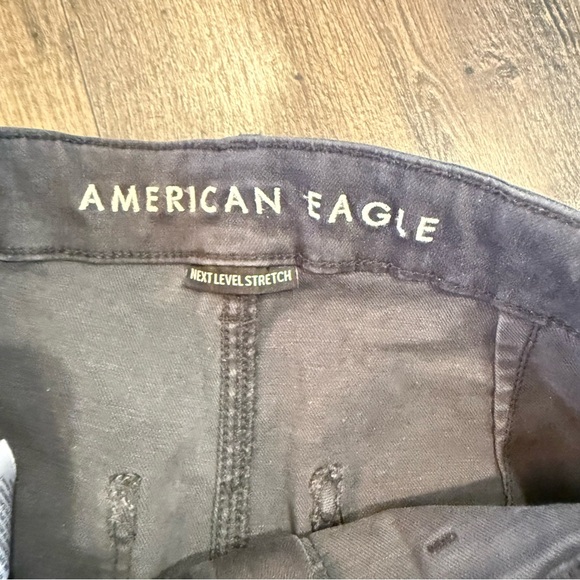 American Eagle Next Level Stretch Black High Rise Jeggings Size 6L Button Pocket - Picture 4 of 5